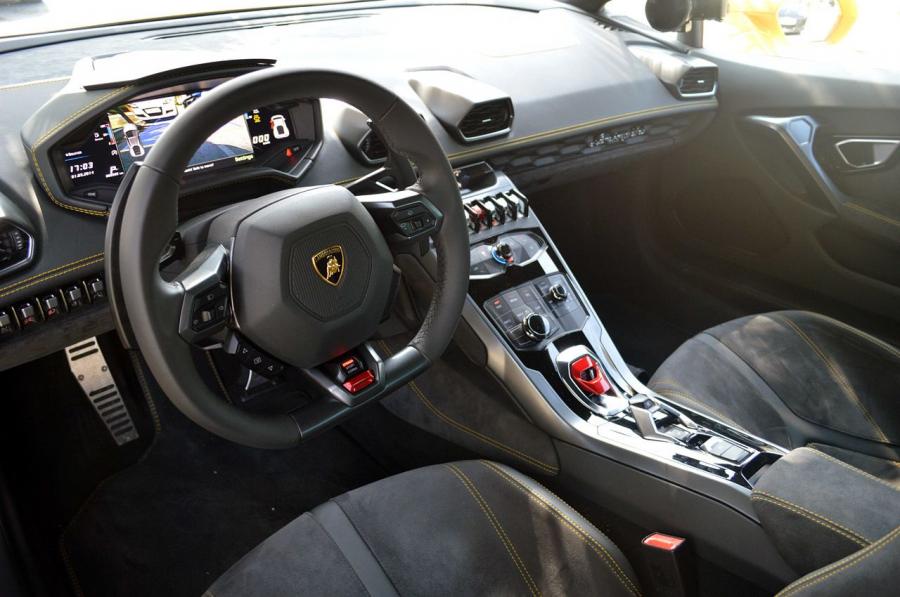 Торпедо Lamborghini Huracan LP610-4 2014 года  (WW) (фото 63 из 153)